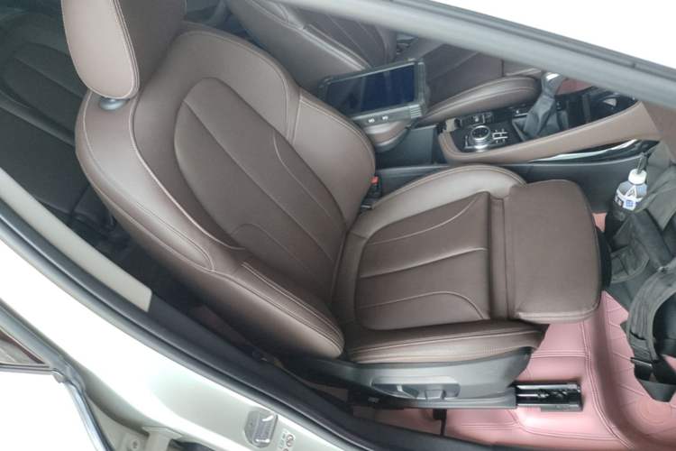Used BMW X1 2019 xDrive20Li Luxury Model Right Front Seat