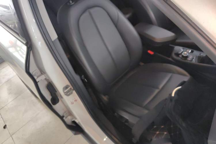 Used BMW X1 2019 sDrive18Li Fashion Model Right Front Seat