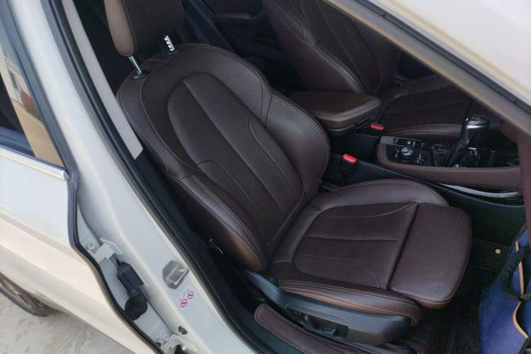 Used BMW X1 2019 sDrive18Li Premium Edition Right Front Seat