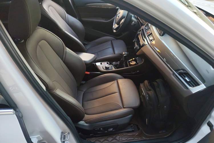 Used BMW X1 2019 sDrive18Li Premium Edition Right Front Seat