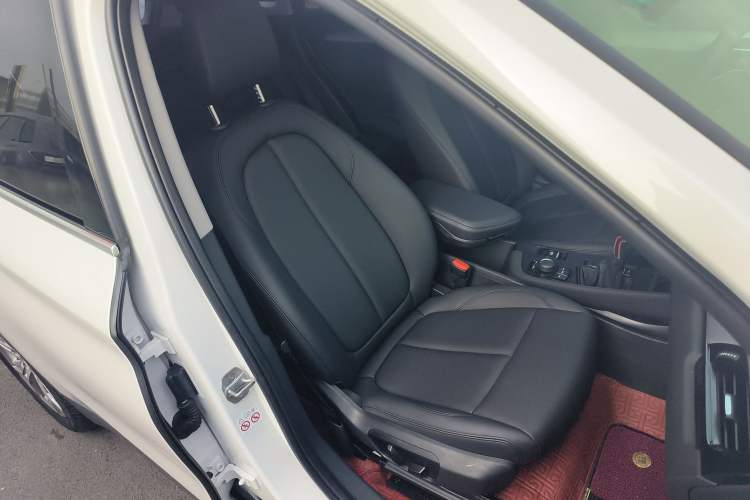 Used BMW X1 2019 sDrive20Li Leading Model Right Front Seat