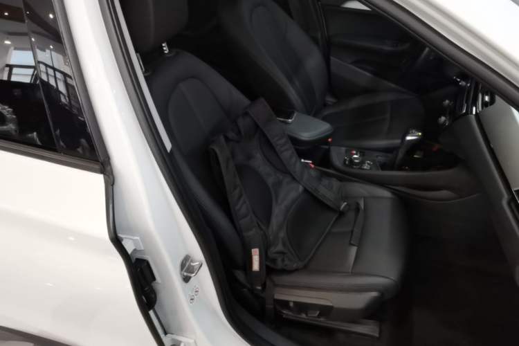 Used BMW X1 2019 sDrive18Li Fashion Model Right Front Seat
