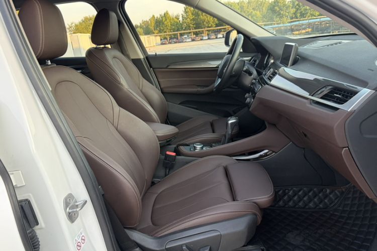 Used BMW X1 2019 xDrive20Li Luxury Edition Right Front Seat