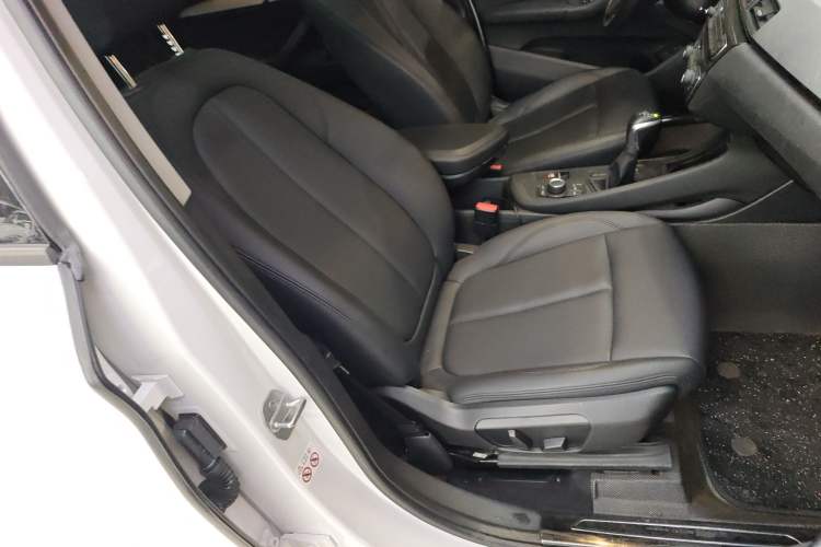 Used BMW X1 2019 sDrive18Li Fashion Model Right Front Seat
