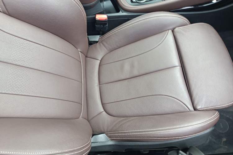 Used BMW X1 2019 sDrive18Li Premium Edition Right Front Seat