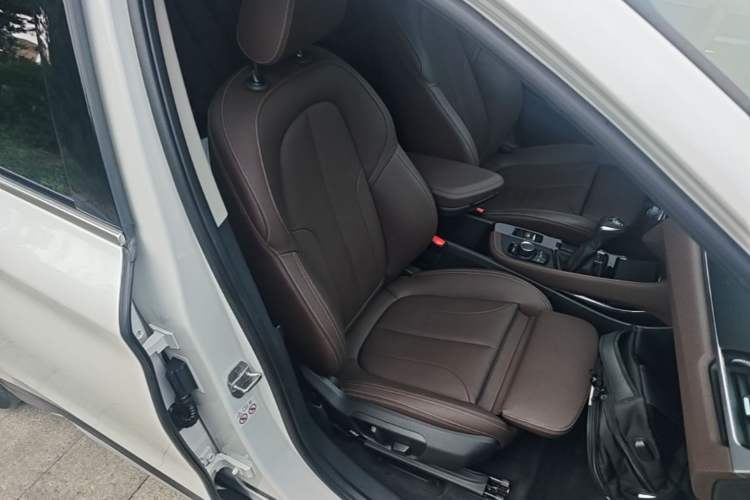 Used BMW X1 2019 sDrive18Li Premium Edition Right Front Seat