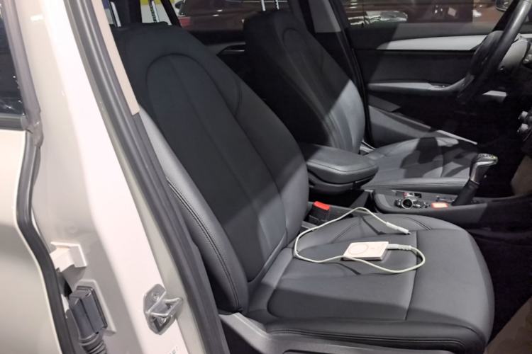 Used BMW X1 2019 sDrive18Li Fashion Model Right Front Seat