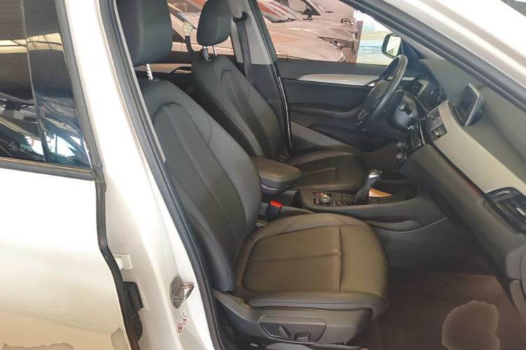 Used BMW X1 2019 sDrive18Li Fashion Model Right Front Seat