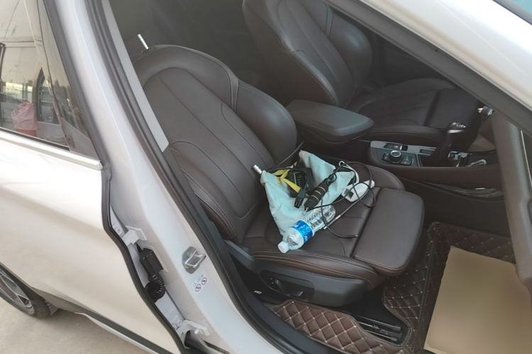 Used BMW X1 2019 sDrive18Li Premium Edition Right Front Seat