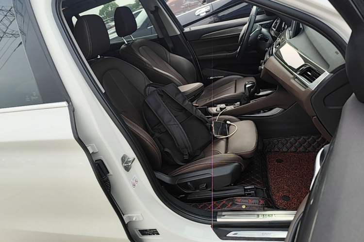 Used BMW X1 2019 sDrive18Li Premium Edition Right Front Seat