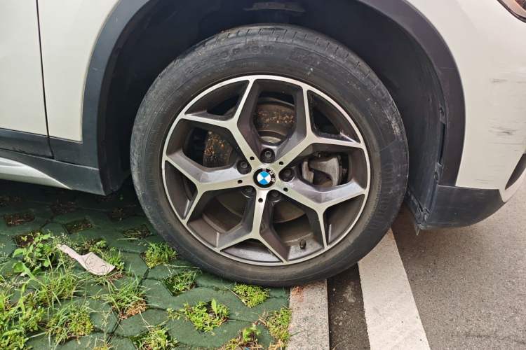 Used BMW X1 2019 xDrive20Li Luxury Model Right Front Wheel Hub