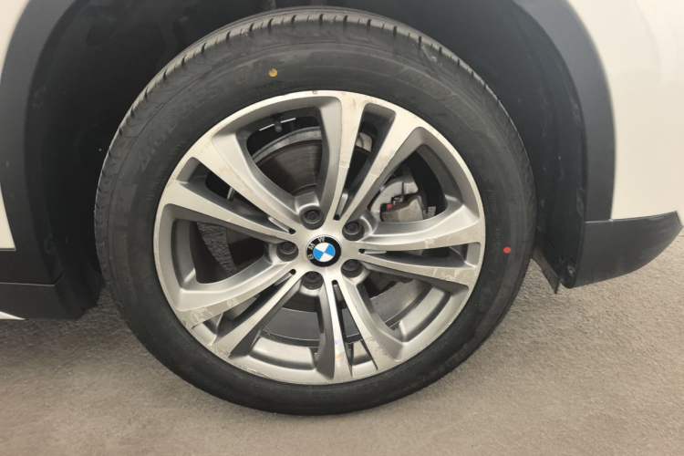 Used BMW X1 2019 sDrive18Li Premium Edition Right Front Wheel Hub