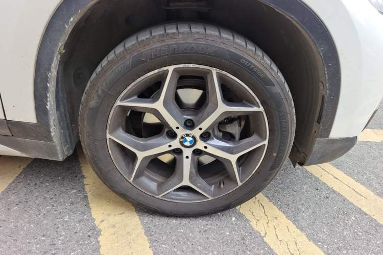 Used BMW X1 2019 sDrive18Li Premium Edition Right Front Wheel Hub