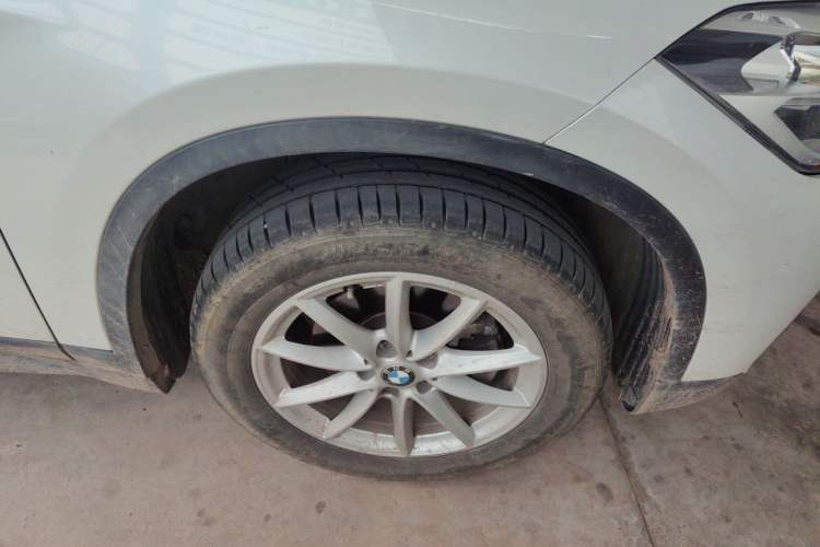 Used BMW X1 2019 sDrive18Li Fashion Model Right Front Wheel Hub