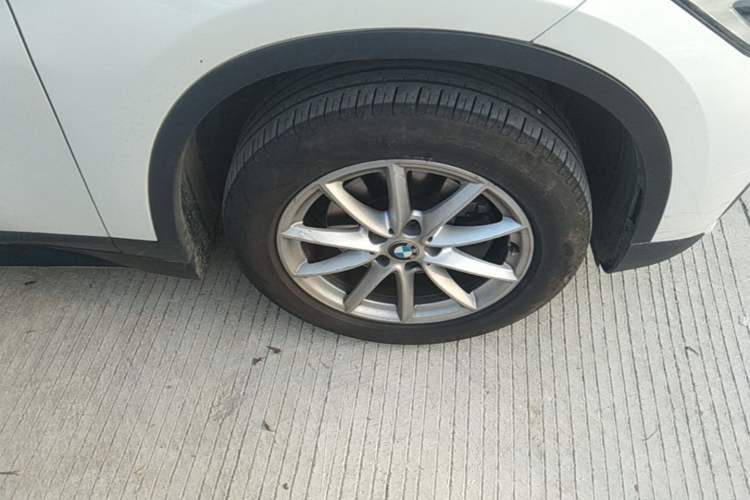 Used BMW X1 2019 sDrive18Li Fashion Model Right Front Wheel Hub