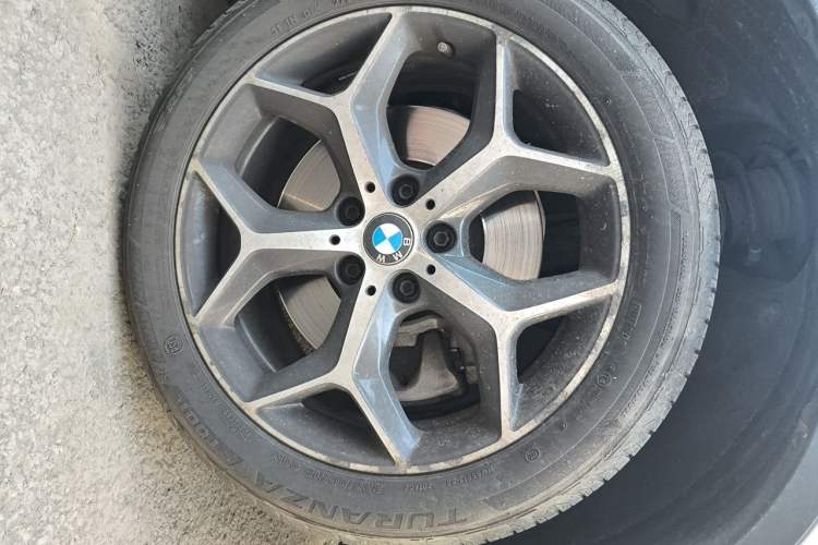 Used BMW X1 2019 xDrive20Li Luxury Model Right Front Wheel Hub