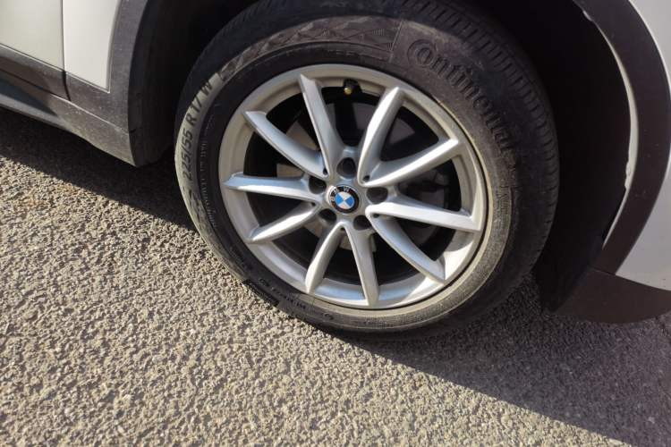 Used BMW X1 2019 sDrive18Li Fashion Model Right Front Wheel Hub
