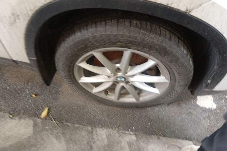 Used BMW X1 2019 sDrive18Li Fashion Model Right Front Wheel Hub