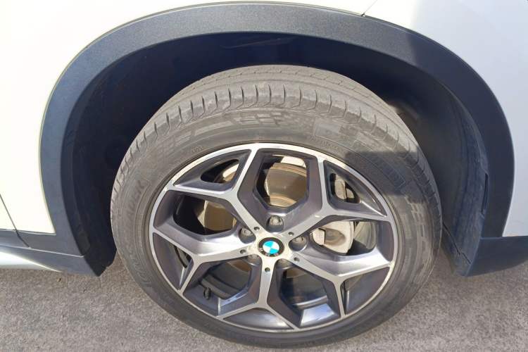 Used BMW X1 2019 sDrive18Li Premium Edition Right Front Wheel Hub