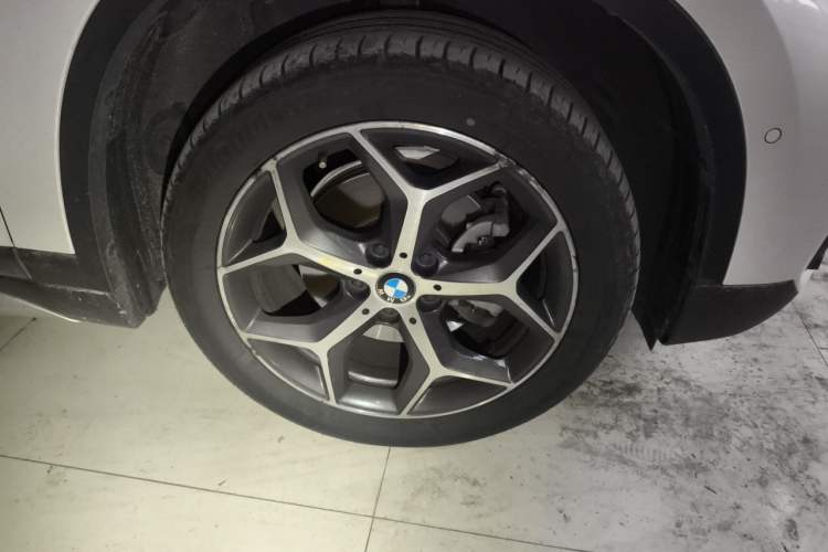 Used BMW X1 2019 sDrive18Li Premium Edition Right Front Wheel Hub