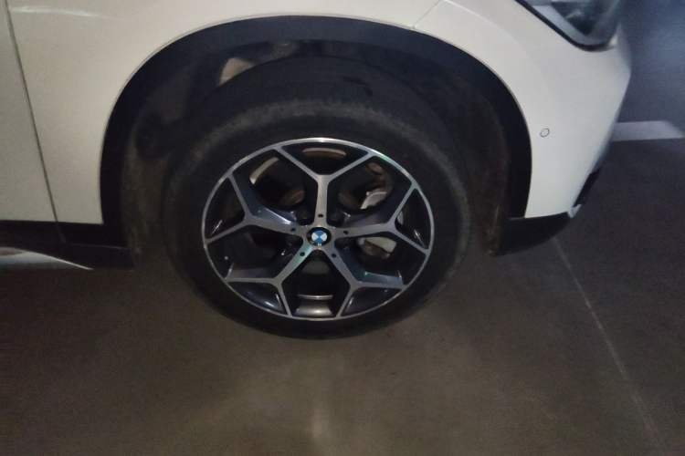 Used BMW X1 2019 xDrive20Li Luxury Model Right Front Wheel Hub