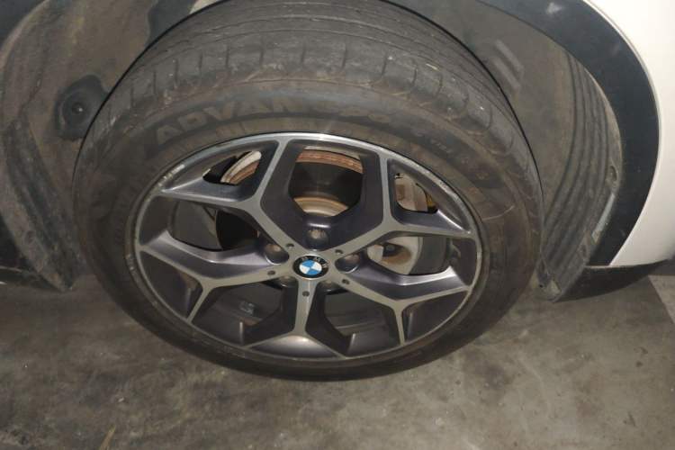 Used BMW X1 2019 sDrive18Li Premium Edition Right Front Wheel Hub
