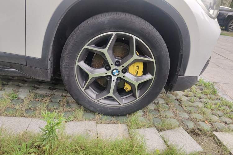 Used BMW X1 2019 sDrive18Li Premium Edition Right Front Wheel Hub