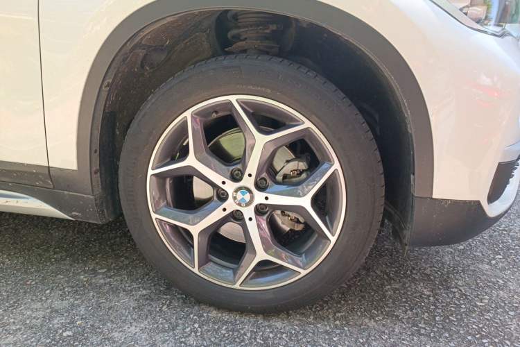 Used BMW X1 2019 sDrive18Li Premium Edition Right Front Wheel Hub