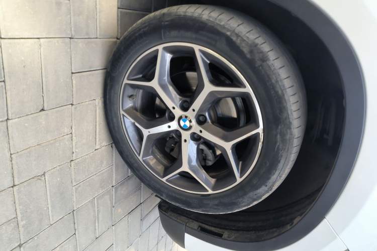 Used BMW X1 2019 sDrive18Li Premium Edition Right Front Wheel Hub