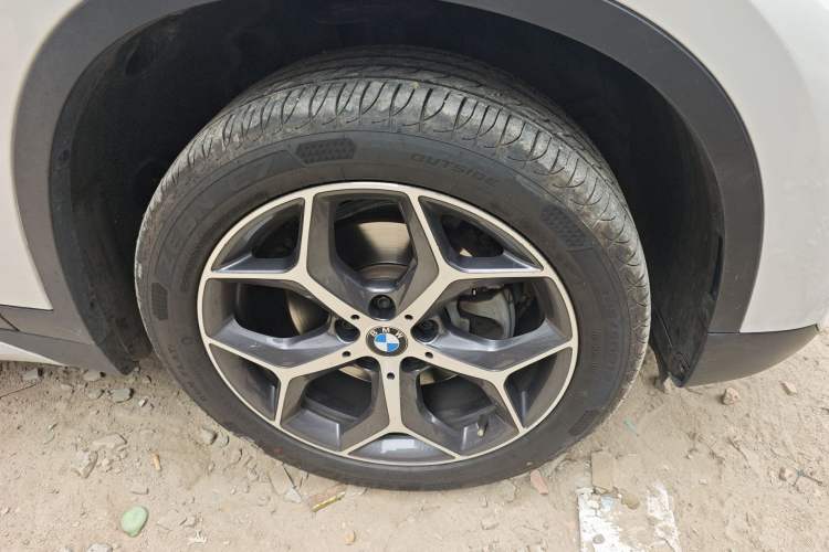Used BMW X1 2019 sDrive18Li Premium Edition Right Front Wheel Hub