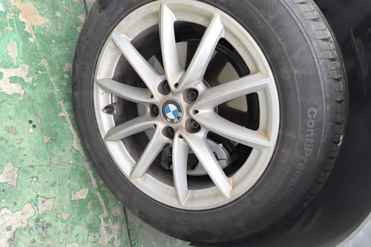 Used BMW X1 2019 sDrive18Li Fashion Model Right Front Wheel Hub