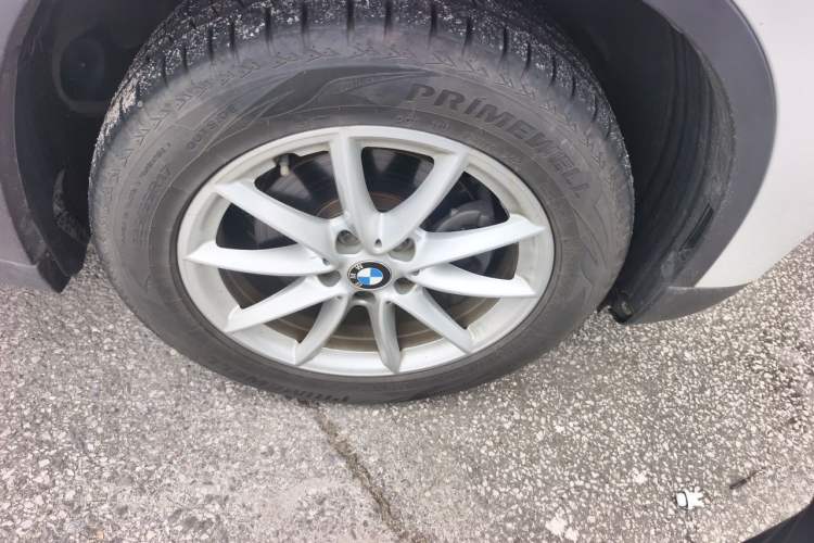 Used BMW X1 2019 sDrive18Li Fashion Model Right Front Wheel Hub