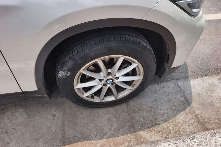 Used BMW X1 2019 sDrive18Li Fashion Model Right Front Wheel Hub