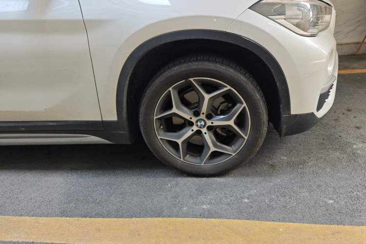 Used BMW X1 2019 xDrive20Li Luxury Model Right Front Wheel Hub
