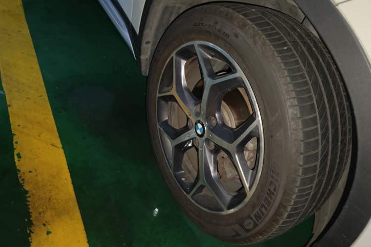 Used BMW X1 2019 sDrive18Li Premium Edition Right Front Wheel Hub