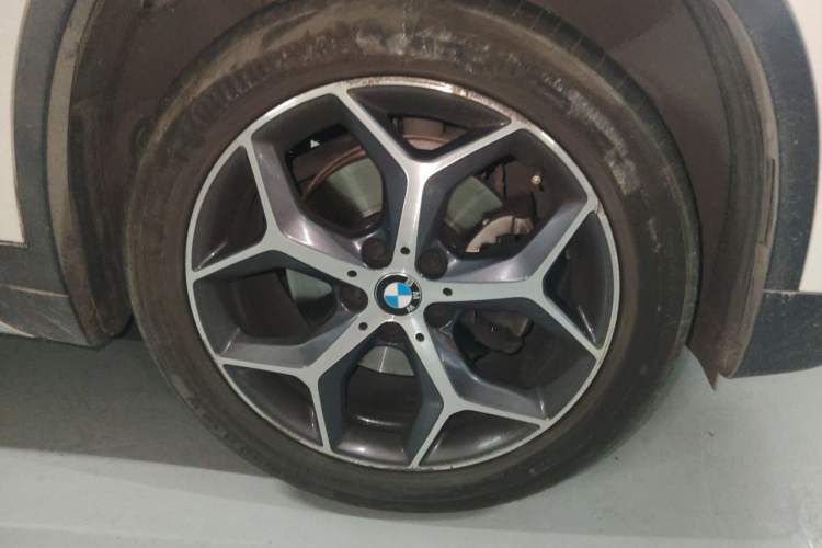 Used BMW X1 2019 sDrive18Li Premium Edition Right Front Wheel Hub