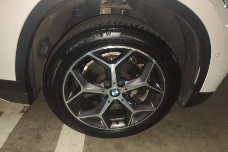 Used BMW X1 2019 xDrive20Li Luxury Model Right Front Wheel Hub