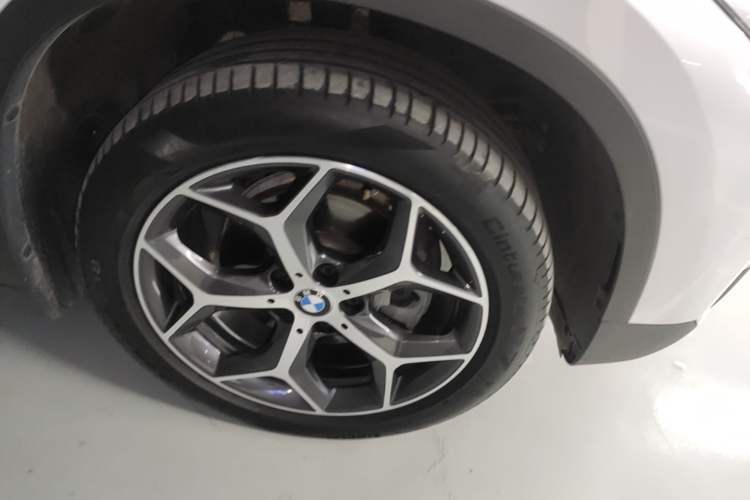 Used BMW X1 2019 sDrive18Li Premium Edition Right Front Wheel Hub