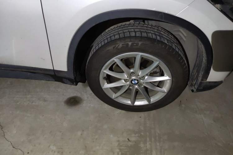 Used BMW X1 2019 sDrive18Li Fashion Model Right Front Wheel Hub