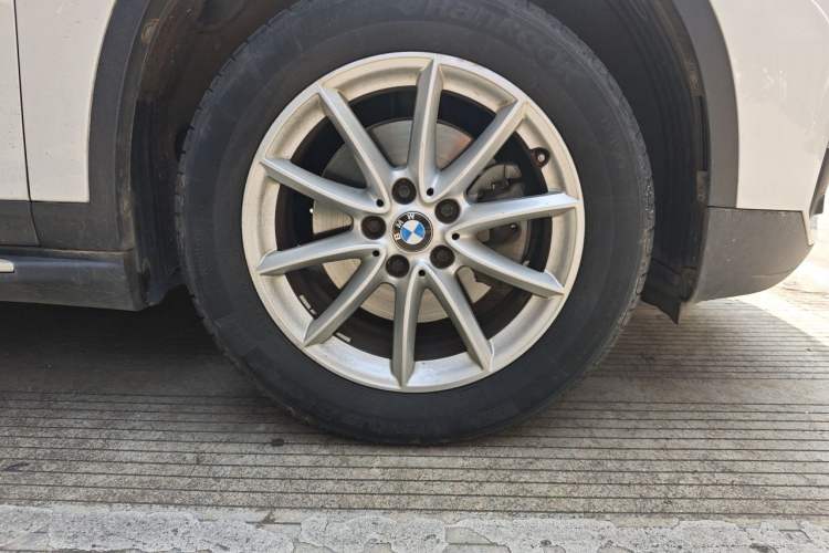Used BMW X1 2019 sDrive18Li Fashion Model Right Front Wheel Hub