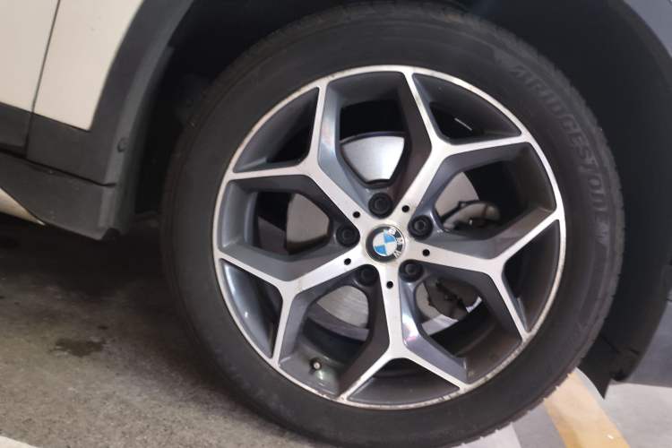 Used BMW X1 2019 sDrive18Li Premium Edition Right Front Wheel Hub