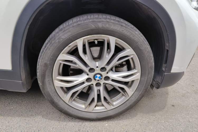 Used BMW X1 2019 sDrive20Li Leading Model Right Front Wheel Hub