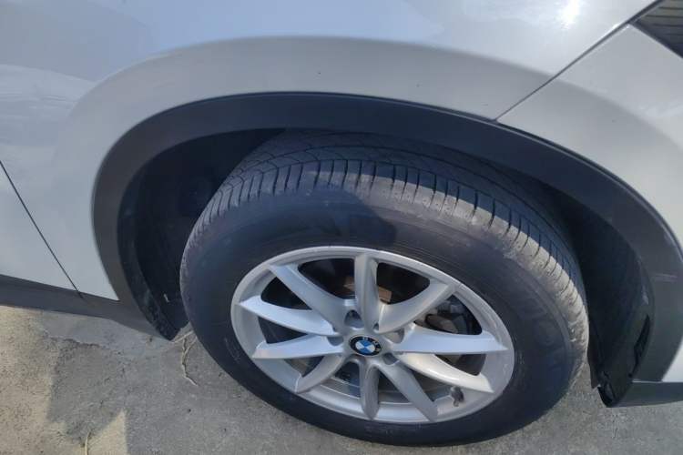 Used BMW X1 2019 sDrive18Li Fashion Model Right Front Wheel Hub