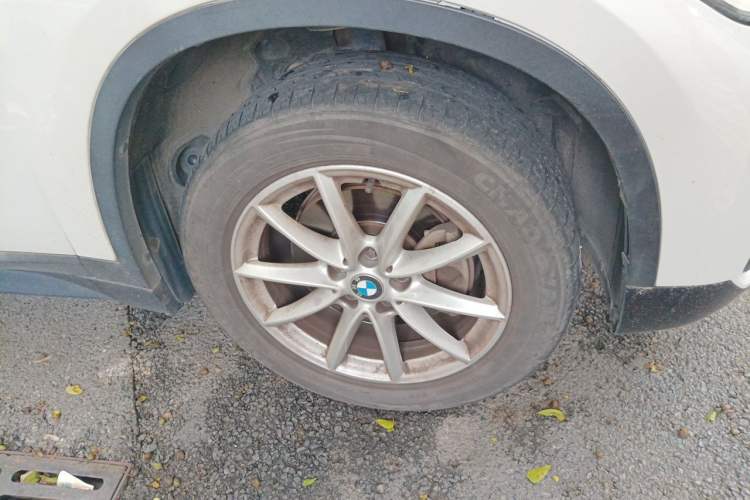 Used BMW X1 2019 sDrive18Li Fashion Model Right Front Wheel Hub