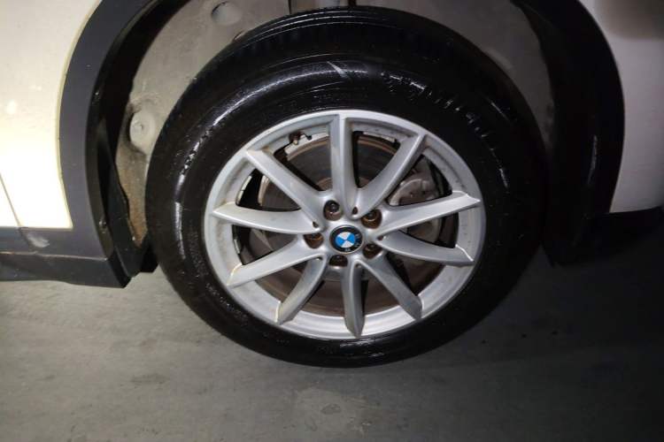 Used BMW X1 2019 sDrive18Li Fashion Model Right Front Wheel Hub