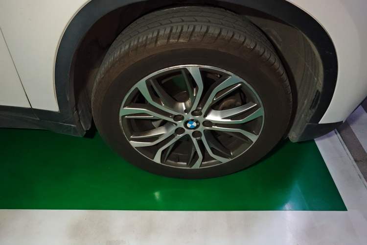Used BMW X1 2019 sDrive20Li Leading Model Right Front Wheel Hub