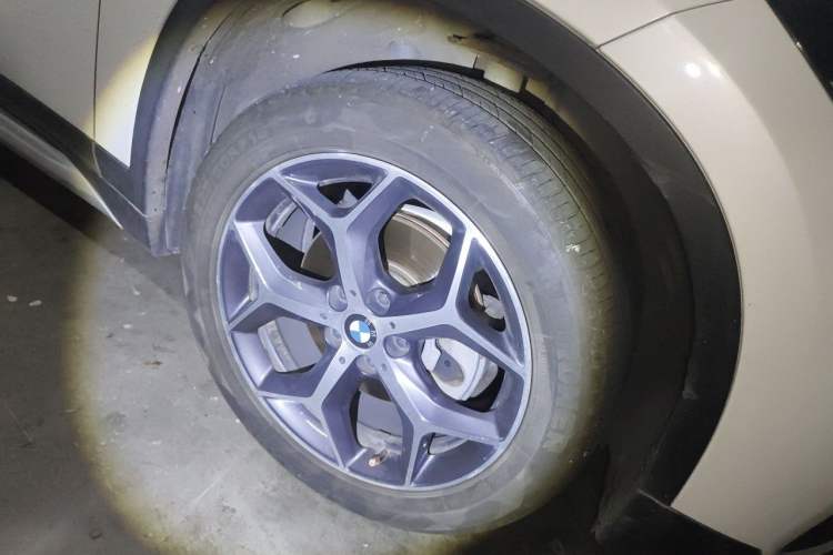Used BMW X1 2019 sDrive18Li Premium Edition Right Front Wheel Hub