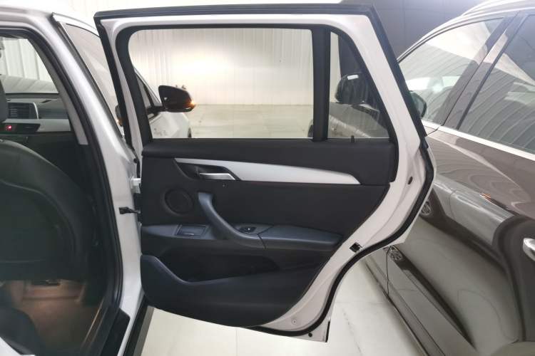 Used BMW X1 2019 sDrive20Li Leading Model Right Rear Door Interior