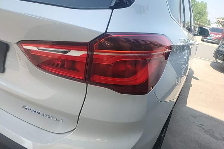 Used BMW X1 2019 xDrive20Li Luxury Edition Right Rear Taillight
