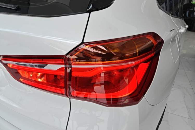 Used BMW X1 2019 xDrive20Li Luxury Model Right Rear Taillight